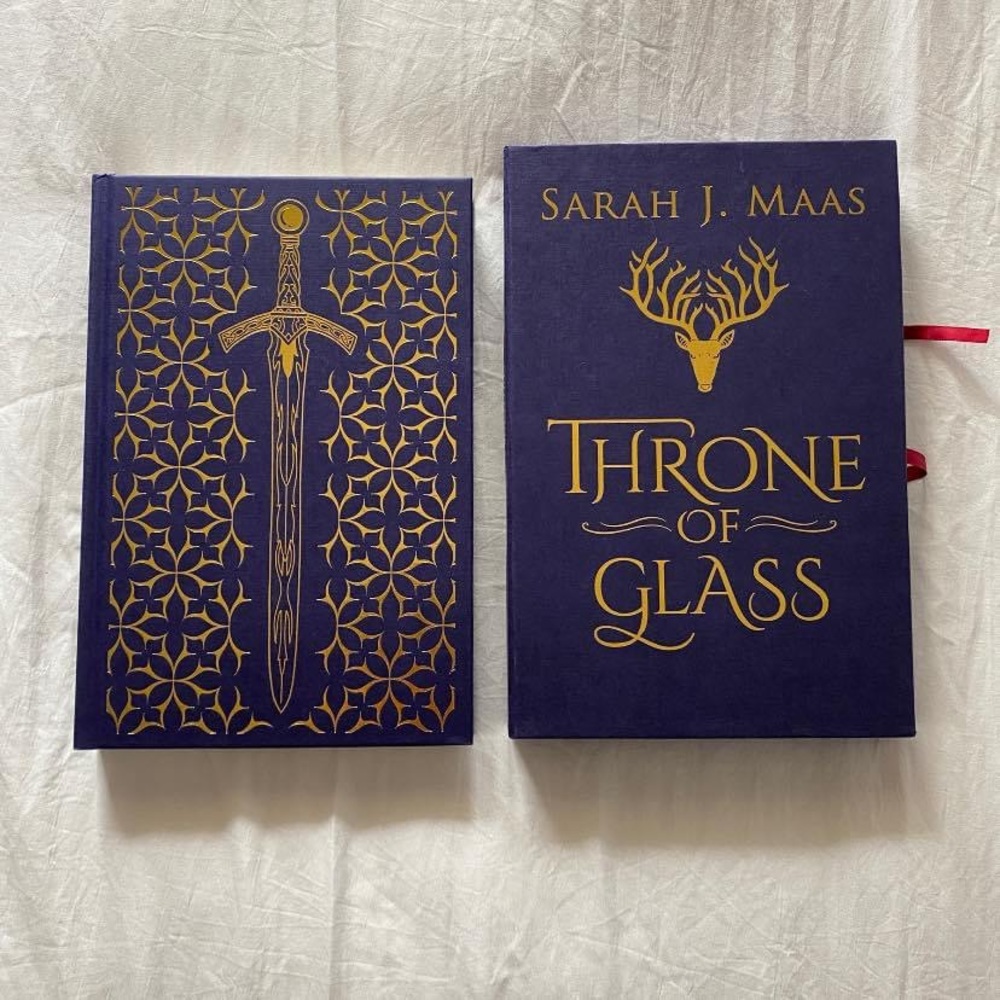 Throne of Glass by Sarah J Maas
